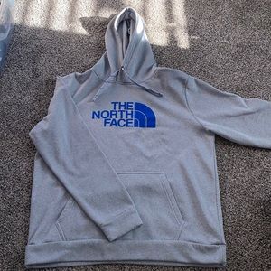 Mens North Face hoodies. Size XL. GRAY.
